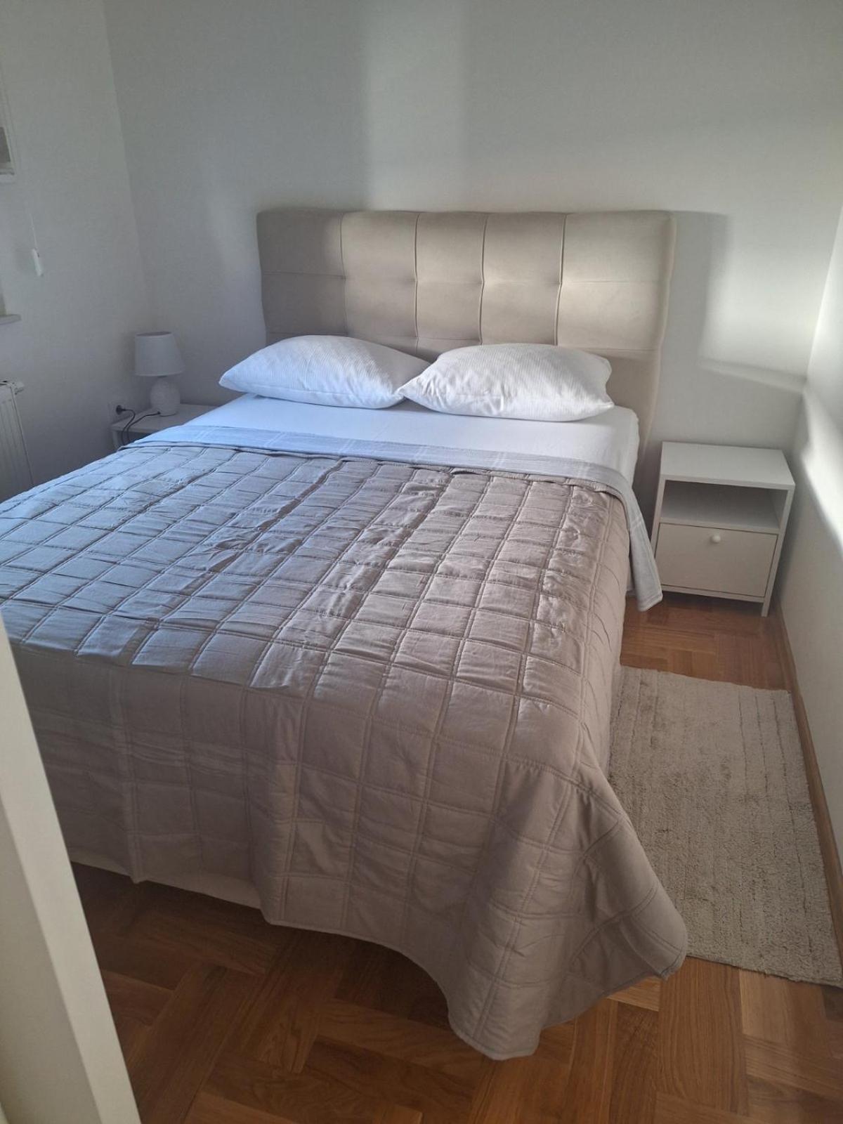 Ana Apartmán *